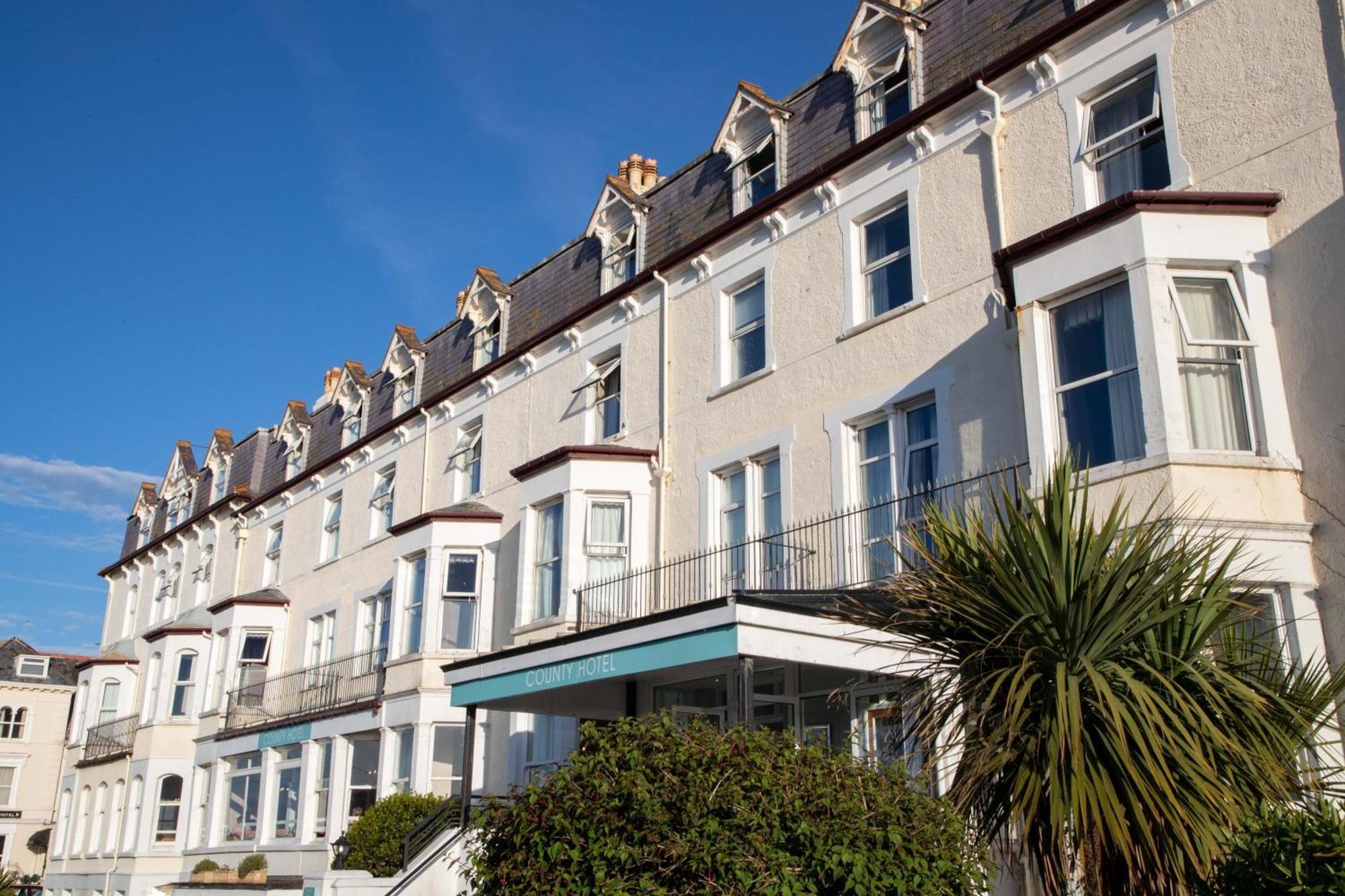 The County Hotel Llandudno Exterior photo